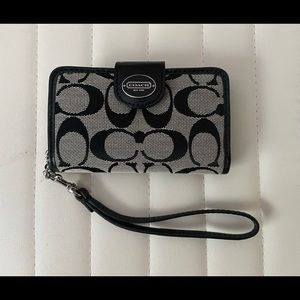 Coach wristlet/wallet